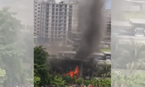 উত্তরায় বিমানবাহিনীর প্রশিক্ষণ বিমান বিধ্বস্ত